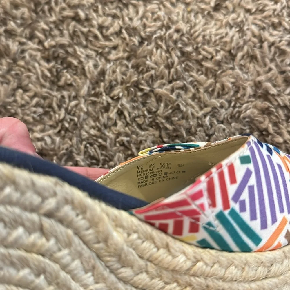 Soft style multi random color strip wedge